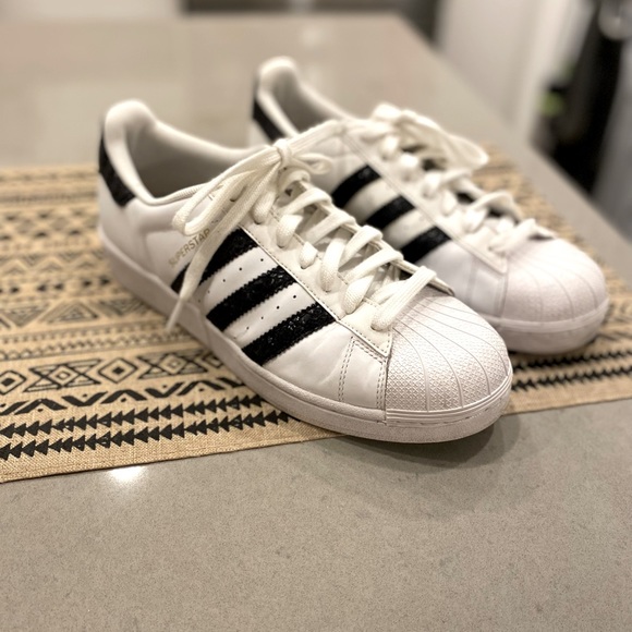 Adidas Superstar Size 9 Women’s